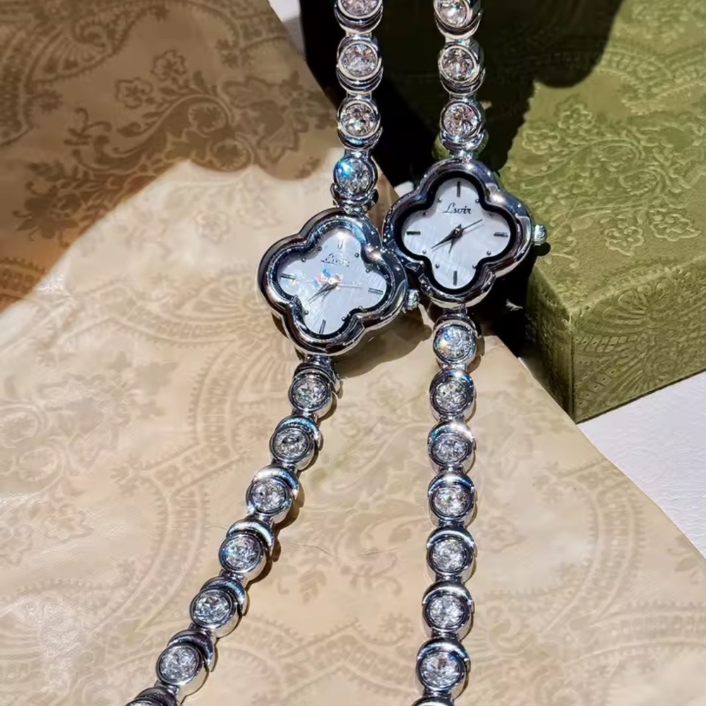 Alhambra Crystal Clover Elegance Bracelet Watch - Picture 6 of 7